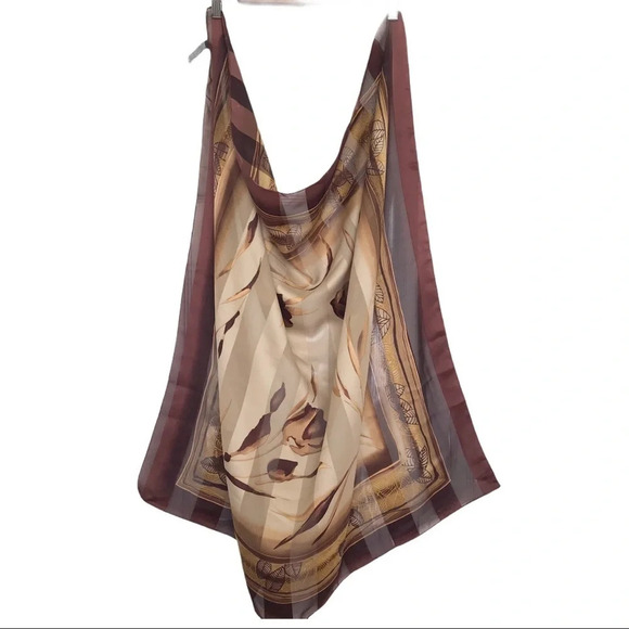 NWOT polyester Womens Square Scarf 34x34 - Picture 6 of 7